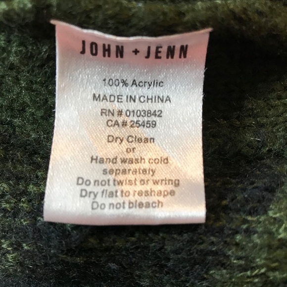 John + Jenn Women’s Zigzag Retro Style Green & Black Knitted Crop Top Sweater M - Picture 2 of 4